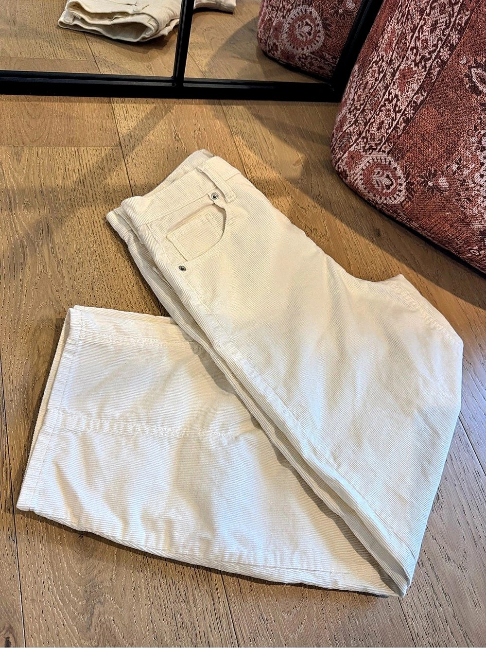 Universal Thread Ivory Corduroy High Rise Barrel Pants| Casual Fall